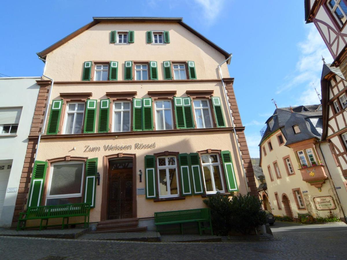 Classy Holiday Home In Uerzig Near Forest Room photo